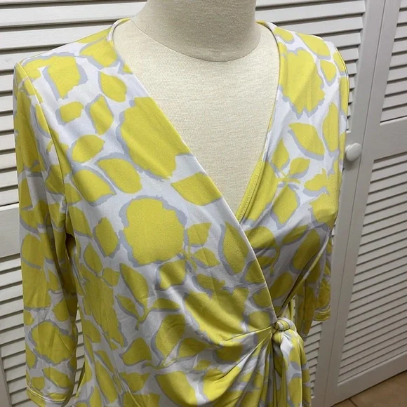 A Pea in the Pid Maternity Dress Size Small - Picture 2 of 4